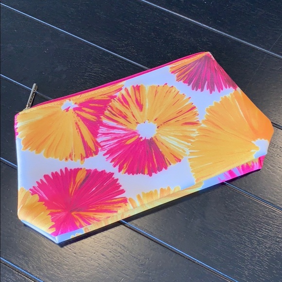 Lulu DK for Clinique Flower Travel Makeup Bag - Picture 2 of 4